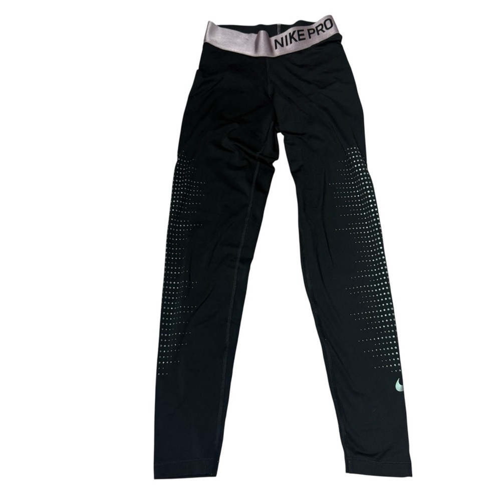 Nike Pro athletic leggings